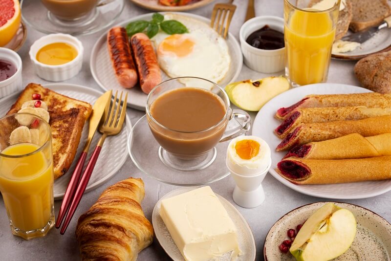 الإفطار الأوروبي: آداب السلوكيات وما يمكن توقعه