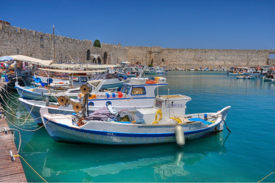 ارتفاع السياحة اليونانية إلى مستويات قياسية في أوائل عام 2024