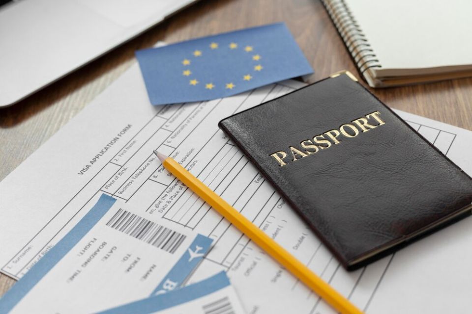 الاتحاد الأوروبي يقترح قواعد أكثر صرامة لتعليق السفر بدون تأشيرة لدول ثالثة